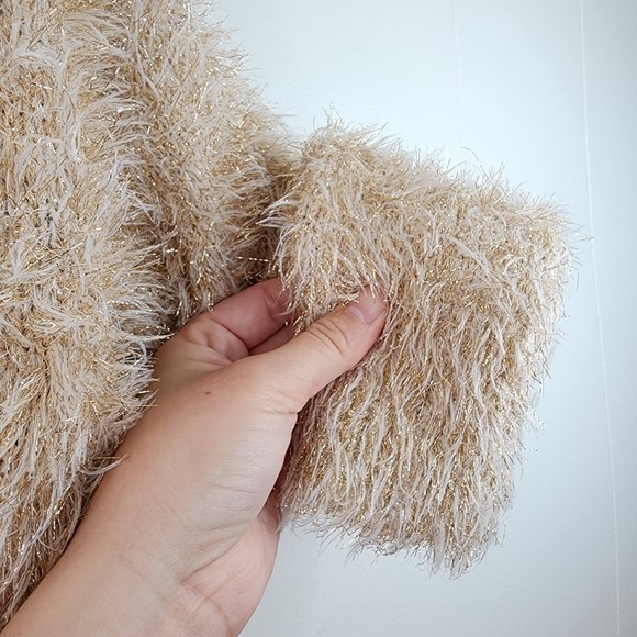 Wild Fable Gold Long Sleeve Fuzzy Sweater Size XS - Picture 5 of 9